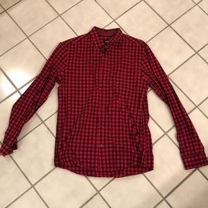 Mens #SlimFit H&M mini #BuffaloCheck button down (size: Small), #Red & #Black